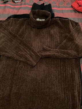 Men's Brown Turtleneck Sweater - Unbranded